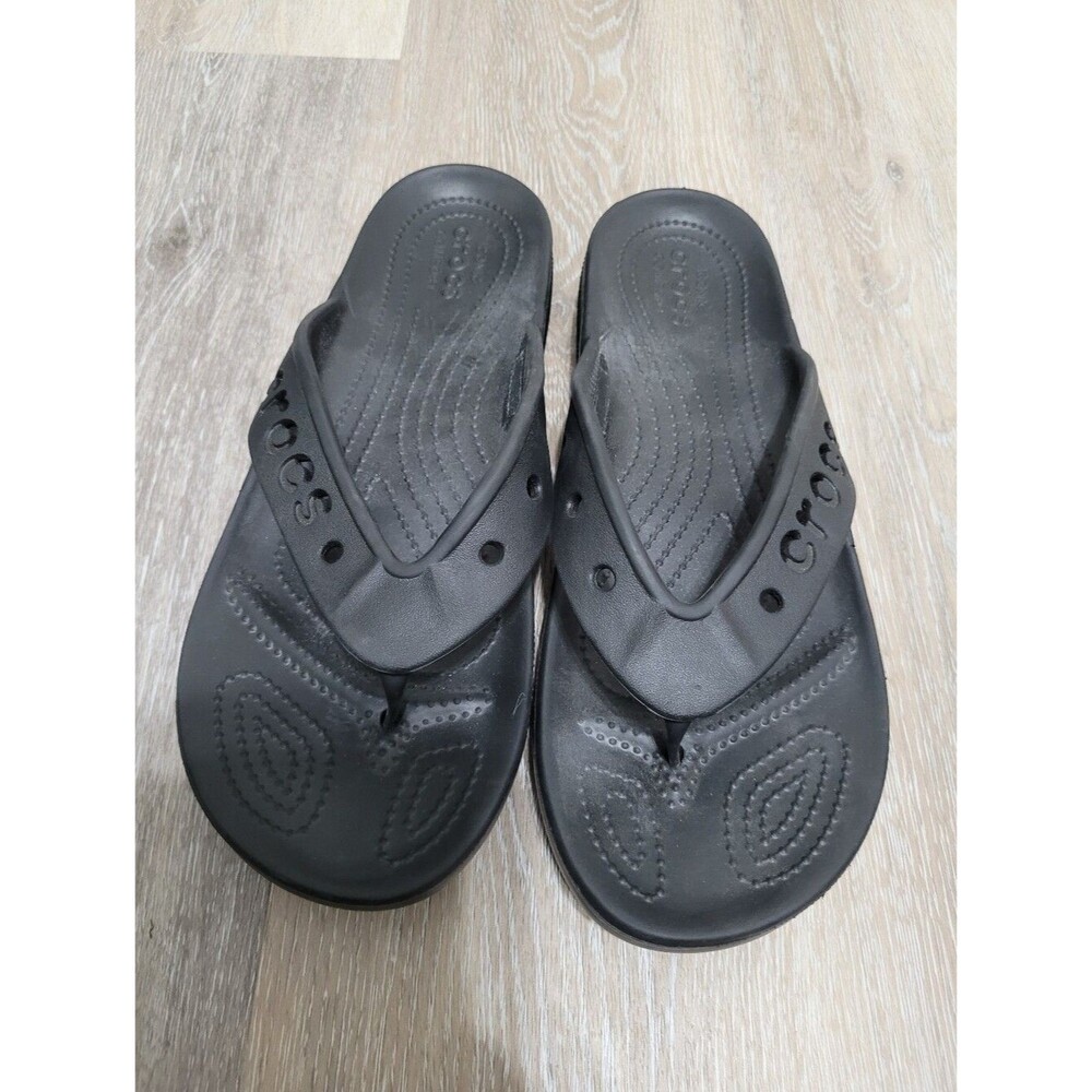 Croc Black Flip Flop Sandals Mens Size 10 Womens Size 12